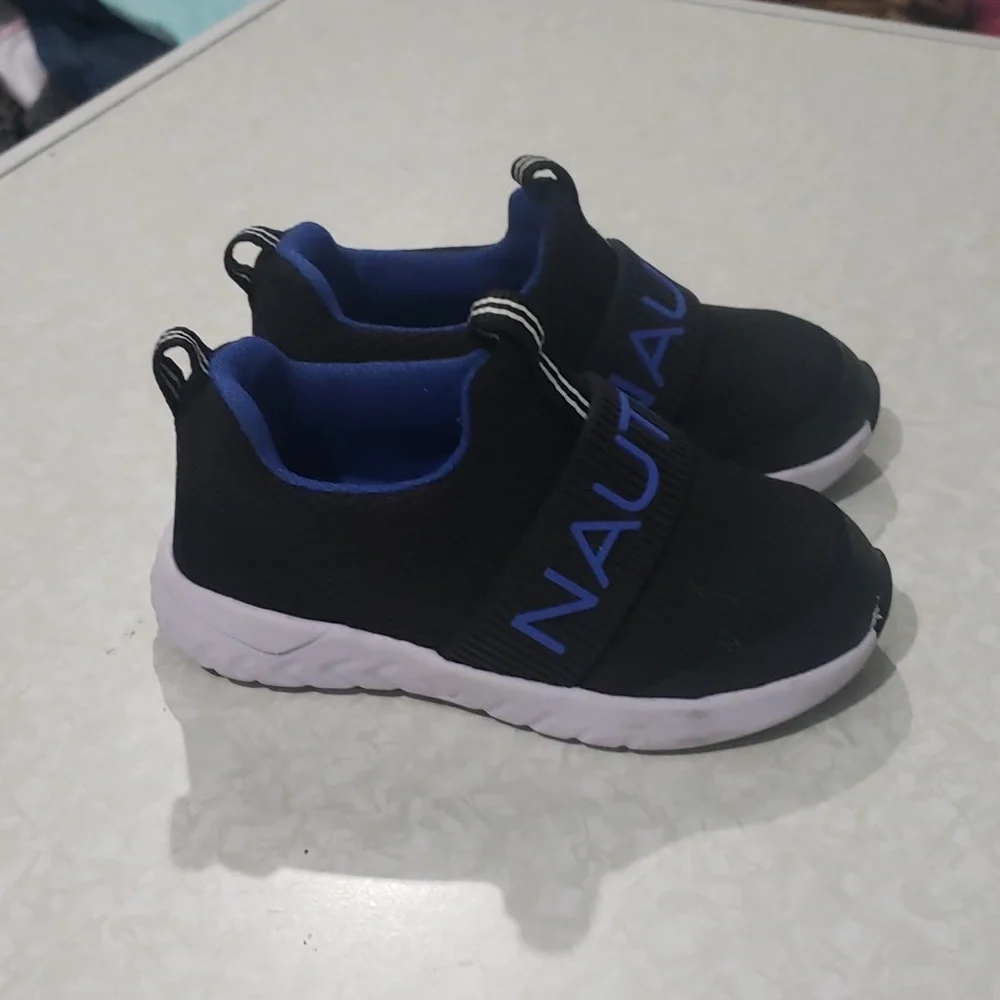 Boys' Nautica Toddler‎ Slip-On Sneakers size 7